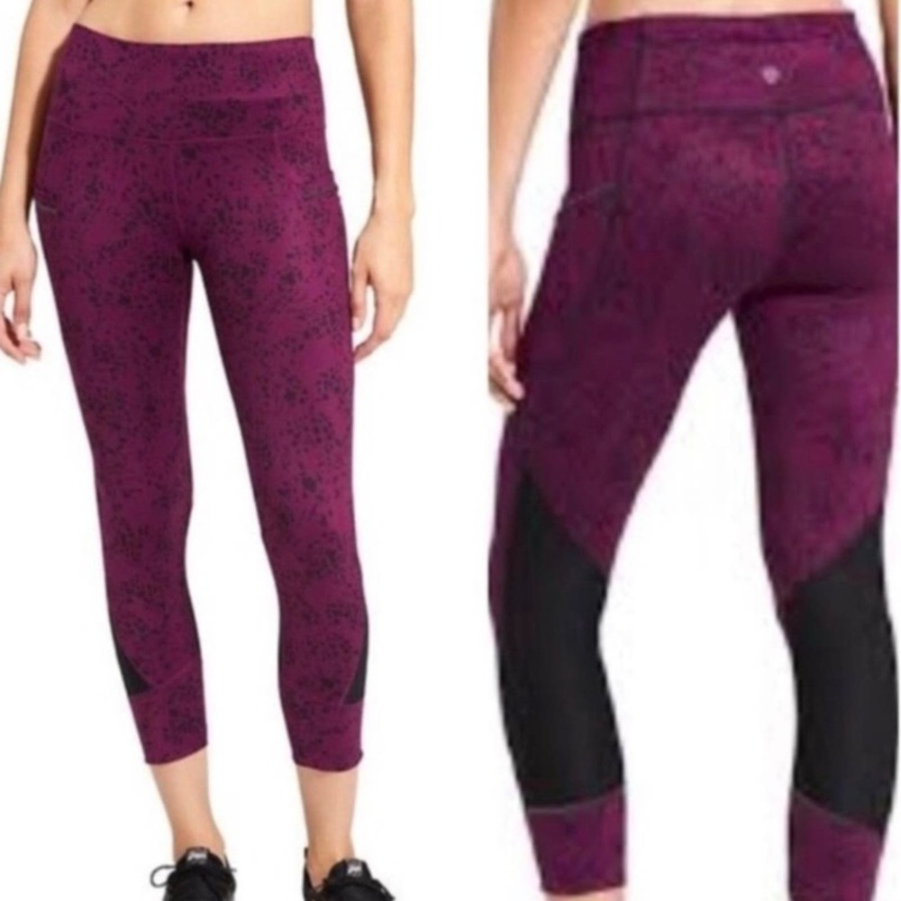 Athleta Maroon & Black Floral Relay Legging Capris Womens Size XS